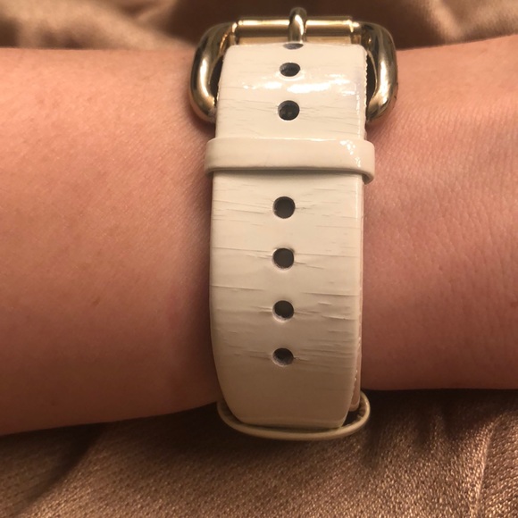 Marc by Marc Jacobs white and gold leather watch - Picture 3 of 8